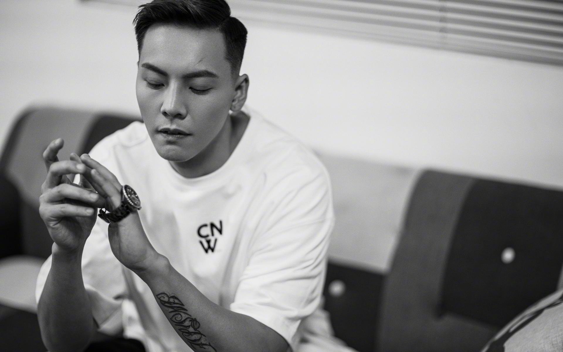 年度焦点之战之夜,福克斯,撕裂夜幕的猎食者