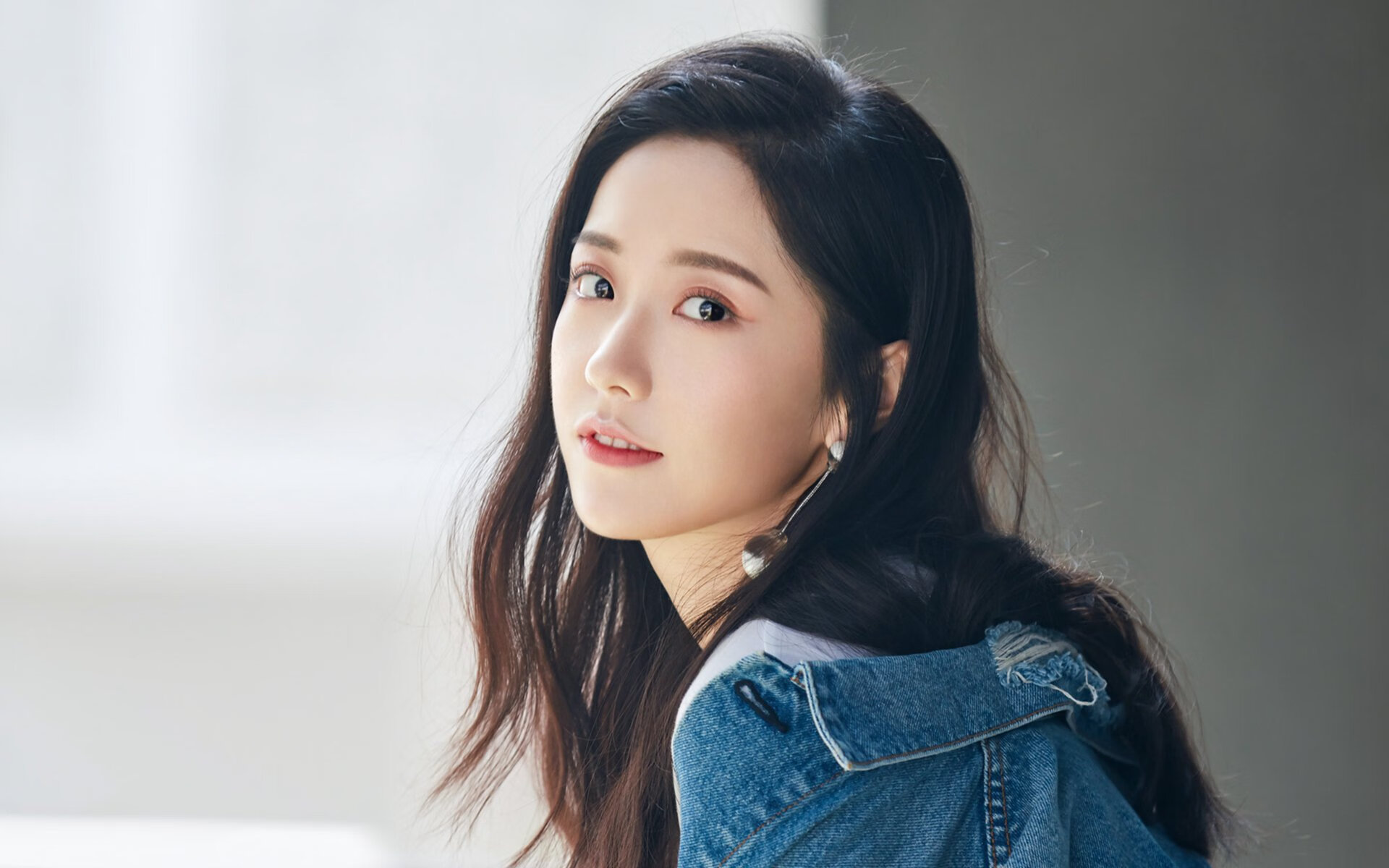 开云体育入口-鹰啸莱茵河，当喀尔巴阡山的风吹散格子军团的梦—2026世界杯罗马尼亚绝杀克罗地亚启示录